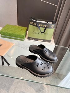 Gucci Crocs Gate551