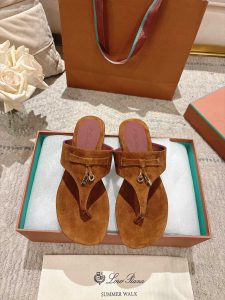 Loro Piana Flip-Flops Gate8411