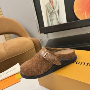 Louis Vuitton Closed-Toe Slippers Gate78