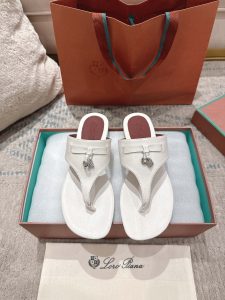 Loro Piana Flip-Flops Gate8412