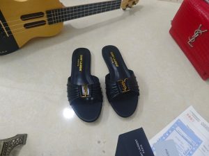 Saint Laurent Flat Sandals Gate7322