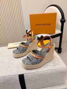 Louis Vuitton Straw Sandals Gate321