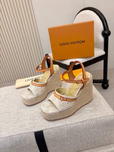 Louis Vuitton Straw Sandals Gate327