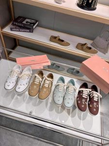 Miu Miu Canvas Shoes Gate680