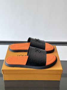 Louis Vuitton Beach Sandals Gate8502