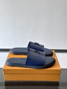 Louis Vuitton Beach Sandals Gate8505