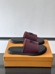 Louis Vuitton Beach Sandals Gate8507