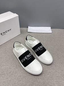Givenchy Sneakers Gate12917