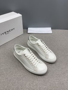Givenchy Sneakers Gate12921