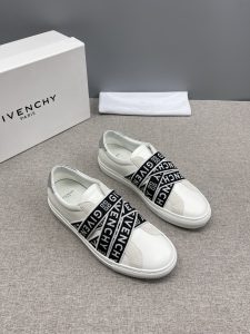Givenchy Sneakers Gate12926