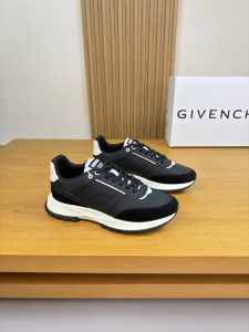 Givenchy Sneakers Gate14835