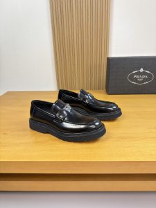 Prada Sneakers Gate15310