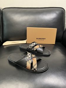 Burberry Slippers Gate8989