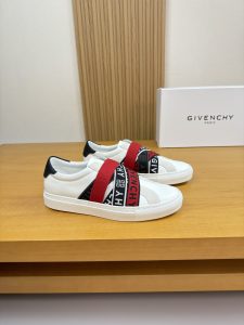 Givenchy Sneakers Gate14823