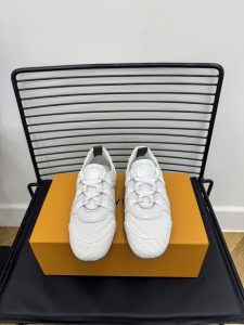 Louis Vuitton Sneakers Gate14445