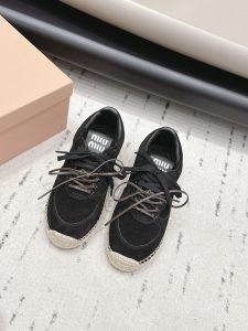 Miu Miu Canvas Shoes Gate677