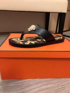 Versace Men'S Slippers Gate5377