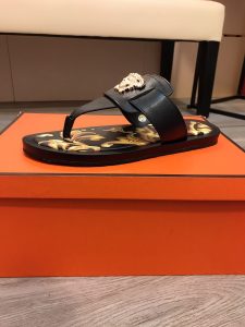 Versace Men'S Slippers Gate5378