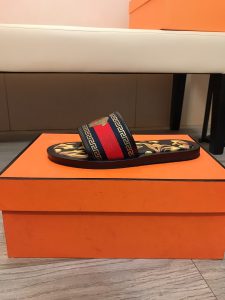 Versace Casual Slippers Gate11439