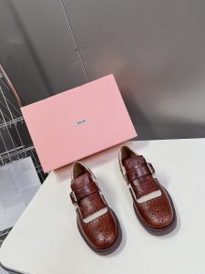 Prada Brogues Gate104