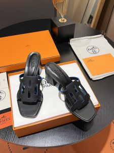 Hermes Chunky Heeled Sandals Gate428