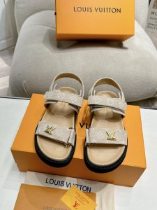 Louis Vuitton Straw Sandals Gate342