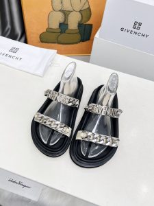 Givenchy Chain Sandals Gate4491
