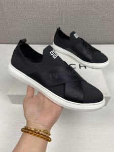 Givenchy Sneakers Gate12912