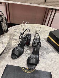 Christian Louboutin Chunky Heel Sandals Gate374