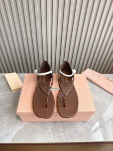 Miu Miu Flip Flops Gate8208