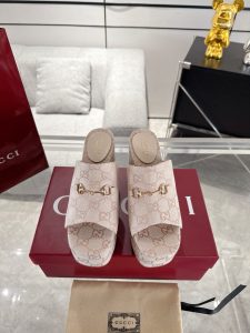 Gucci Canvas Sandals Gate564