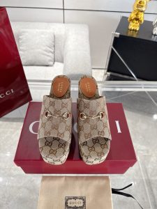 Gucci Canvas Sandals Gate566