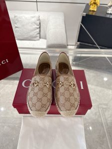 Gucci Canvas Shoes Gate595