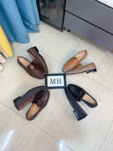 Fendi Casual Leather Shoes Gate11053