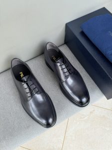 Prada Brogues Gate106