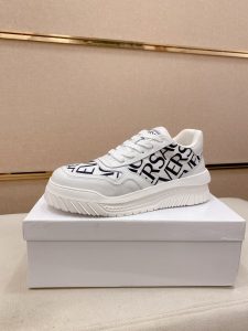 Versace Sneakers Gate15349