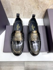 Valentino Loafers Gate4208