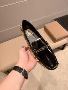 Versace Leather Shoes Gate6987