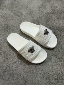 Versace Slippers Gate9970