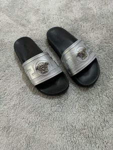Versace Slippers Gate9971