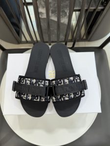 Dior Beach Shoes Gate8520