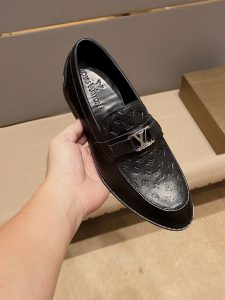 Louis Vuitton Leather Shoes Gate6480