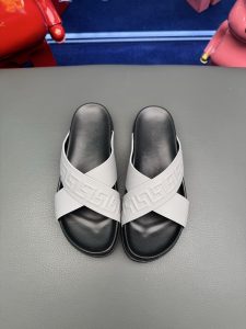 Versace Men'S Slippers Gate5370