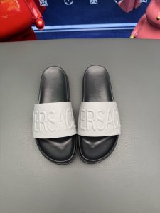 Versace Men'S Slippers Gate5373
