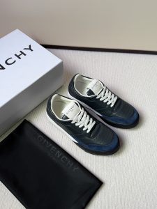 Givenchy Sneakers Gate13698