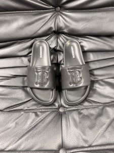 Burberry Plaid Sandals Gate1815