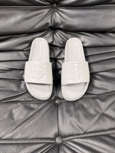 Burberry Plaid Sandals Gate1818