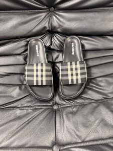 Burberry Plaid Sandals Gate1826