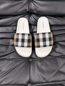 Burberry Plaid Sandals Gate1827