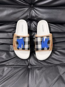 Burberry Plaid Sandals Gate1838